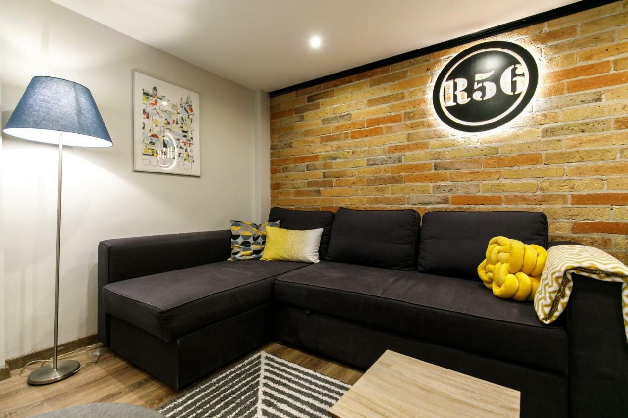 R56 Apartament