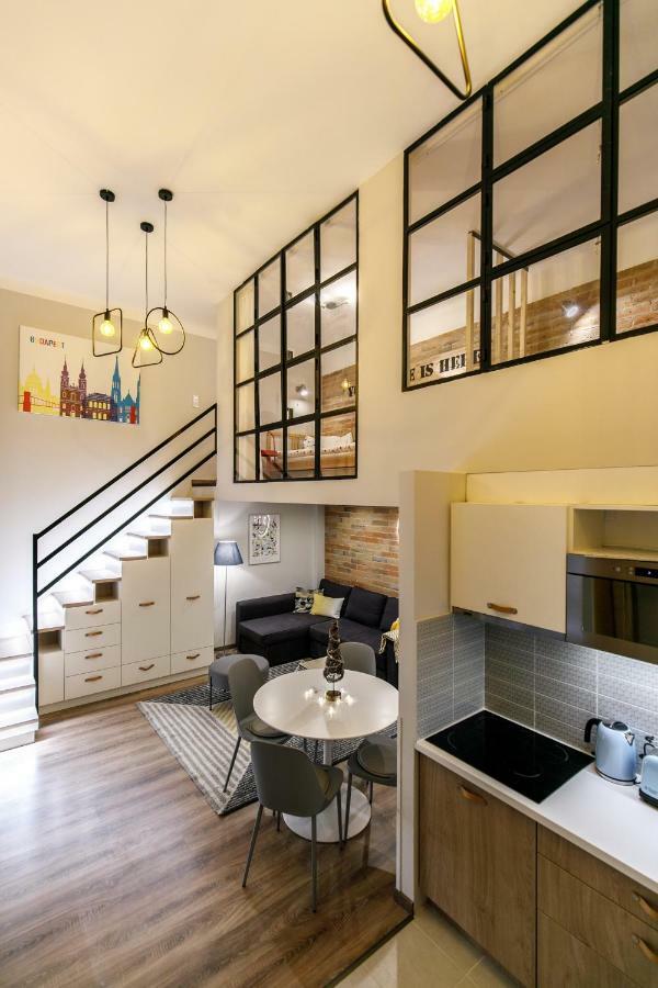 Apartament R56 *