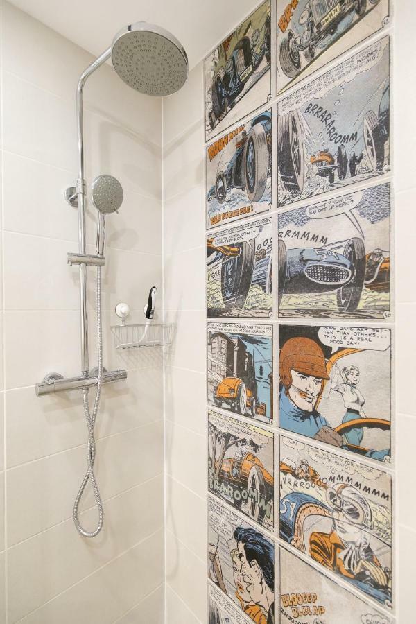 Apartament R56 *